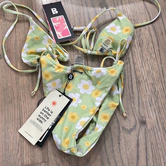 Brand New Matching Bikini Set from Blackbough - Picture 2 of 2